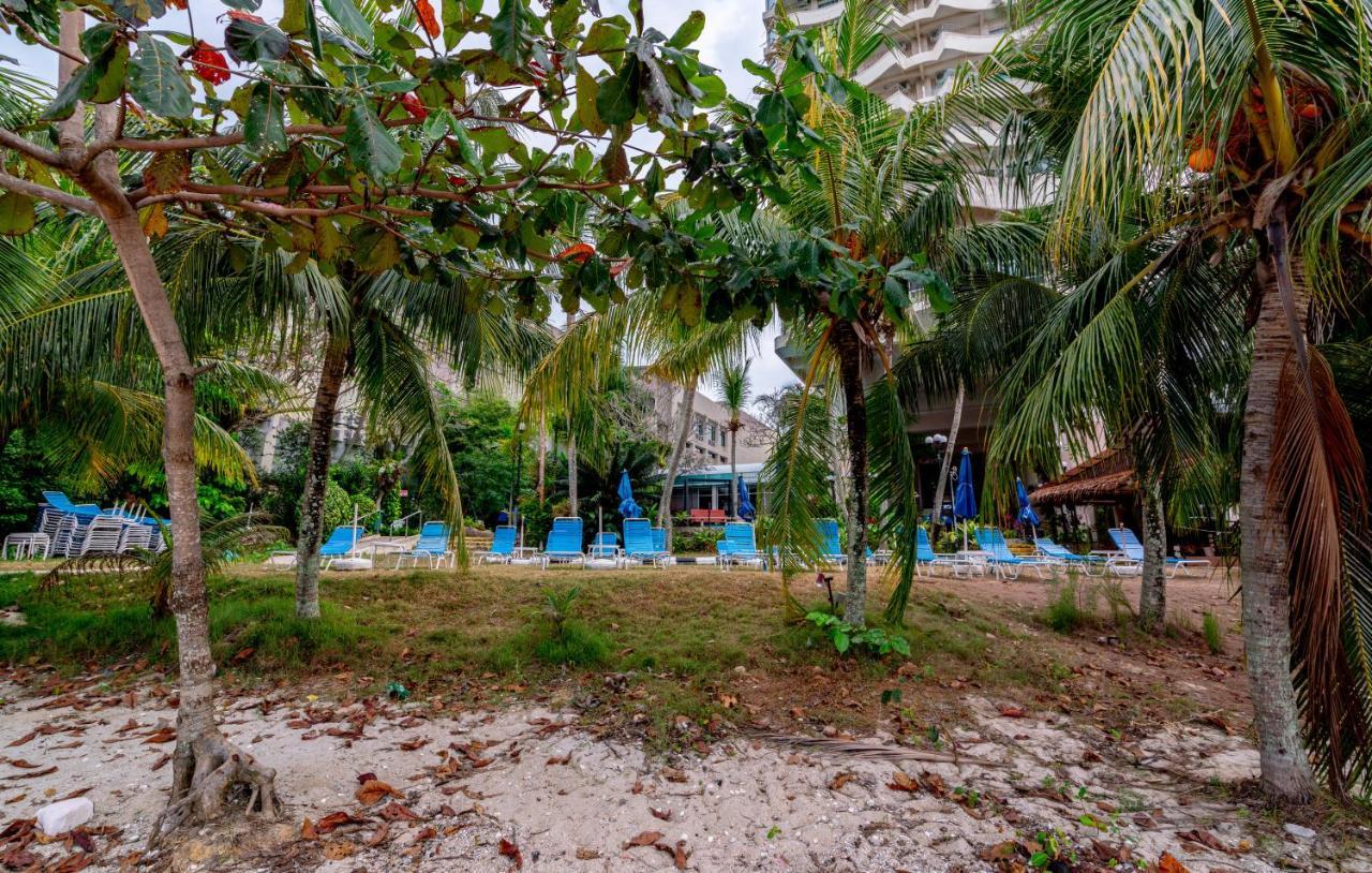 Seaview Deluxe Studio Couples Room S Tanjung Bungah (Penang) Exterior photo